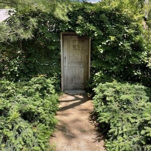 Meet your Posher, Joan